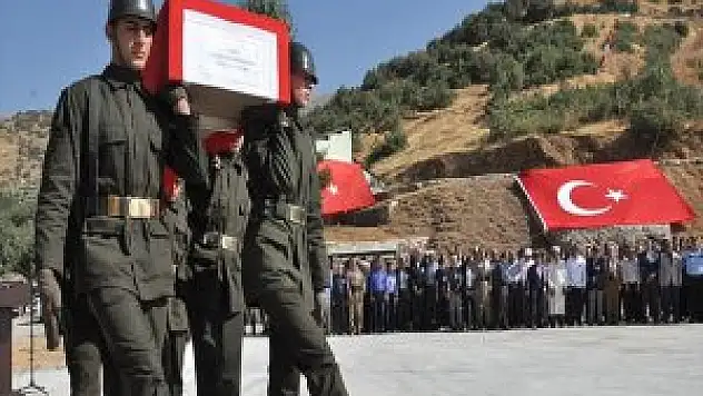 Hakkari'de Şehit Güvenlik Korucusu İçin Tören Düzenlendi