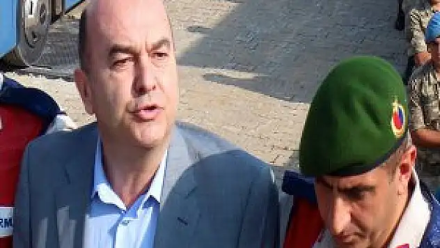 'Emirleri Dinlemeyenleri Vurmakta Tereddüt Etmeyeceğim'