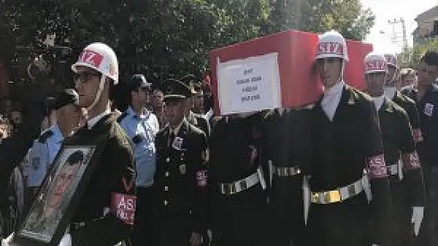 Şehit Sözleşmeli Piyade Er Fidan Son Yolculuğuna Uğurlandı