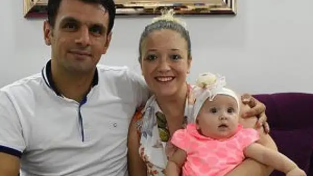 İşitme Engelli Çiftin Çocuk Mutluluğu