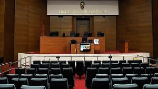 Darbeci Amiral Hayrettin İmren'den 'Sakın Durmayın, Ezin Geçin' Emri
