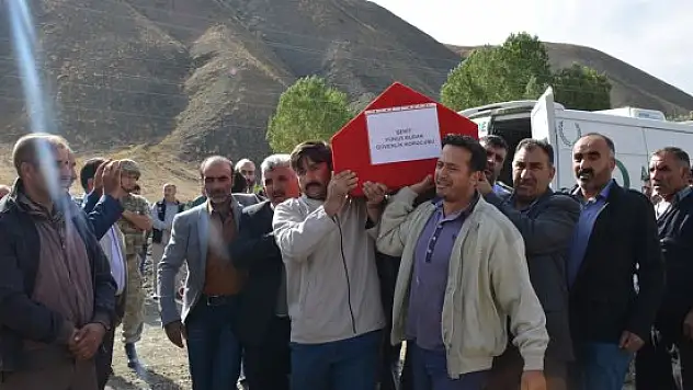 Ağrı'da Şehit olan 2 Güvenlik Koruyucusu toprağa verildi