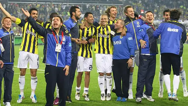 FENERBAHÇE, SON HAFTAYA LİDER GİRDİ