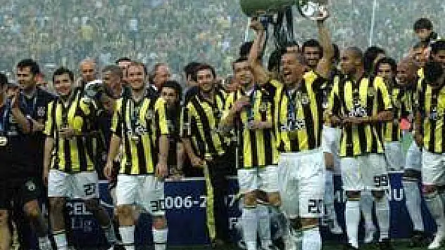 Şampiyon kupasına kavuştu