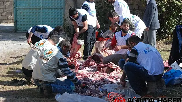 Ağrı'da 450 aileye et yardımı