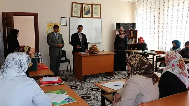 Kur'an Kursları törenle yeni eğitim yılına başladı