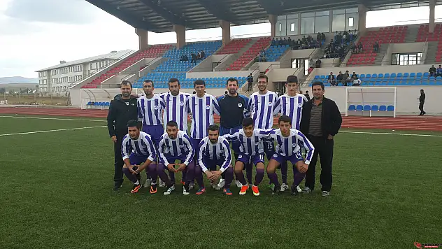 Amatör Ligde Üniversite Namağlup Lider