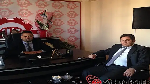 Ağrı İl Sağlık Müdürü Dr.Seyfettin Yeşilboya, ÇGD ve İYAD'dı ziyaret etti.