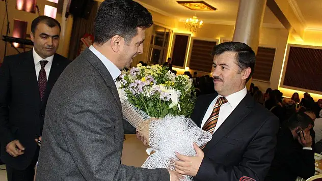 AĞRI'DA ÖĞRETMENLERE YEMEK VERİLDİ
