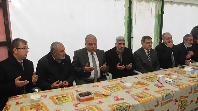 Vali Tekinarslan, Taziye ziyaretinde bulundu
