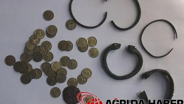 Ağrı'dan Tarihi Eserler İzmire Götürülmek İstenirken Yakalandılar