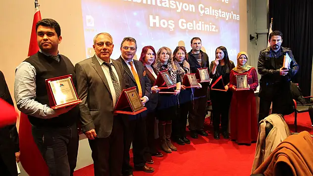 A.İ.Ç.Ü de  Düzenlenen 1. Engelli Bakımı ve Rehabilitasyonu Çalıştayı Sona Erdi