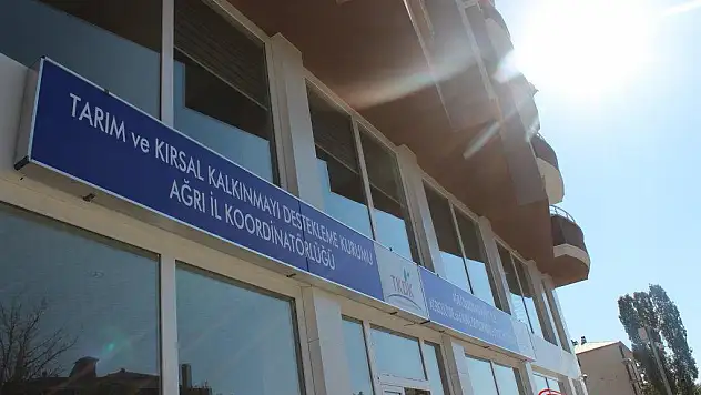 AĞRI'DAYENİ SÖZLEŞMELER İMZALANDI