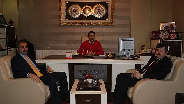 AĞRI MİLLİ EĞİTİM MÜDÜRÜ BAŞAK'TAN TRT İL TEMSİLCİSİ TAŞIR'A ZİYARET