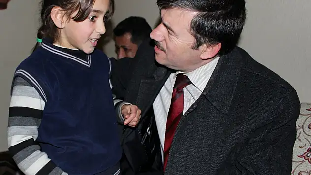 BAŞAK, ÖĞRENCİ AİLELERİNİ EVLERİNDE ZİYARET ETTİ