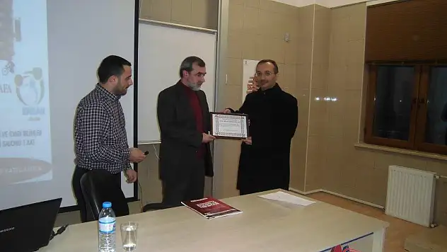 A.İ.Ç.Ü'de EKMEK VE İSRAF KONFERANSI DÜZENLENDİ