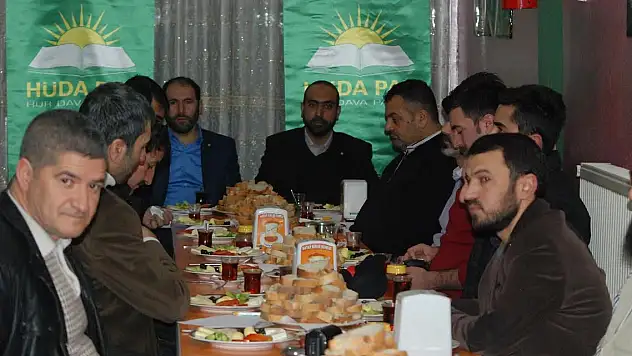 HÜDA PAR Basınla Kahvaltıda Buluştu