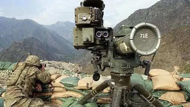 NATO Pakistan askerlerini vurdu: 25 ölü