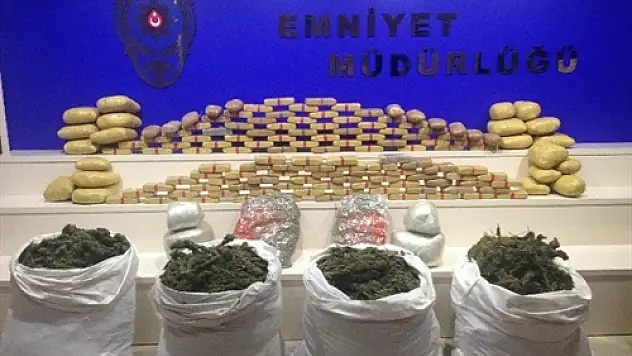 Adana Polisinden Uyuşturucuya Geçit Yok