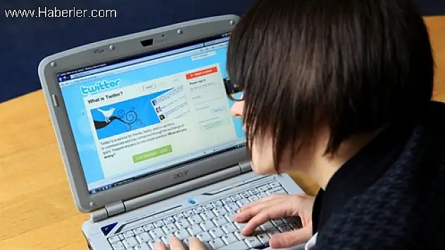 Twitter Yalan Makinesini Buldu