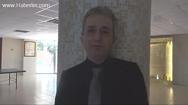 Akdeniz Üniversitesi Tıp Fakültesi Kalp Damar Cerrahisi Uzmanı Prof. Dr. Türkay: