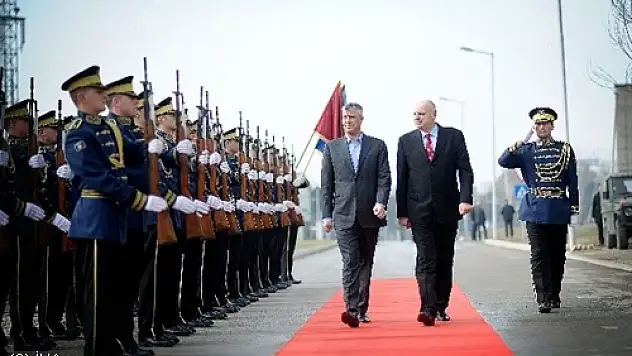 Kosova Güvenlik Kuvvetleri' Silahlı Kuvvetlere Dönüşüyor