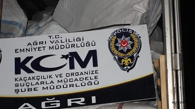 Gübre Yüklü Tır'da Kaçak Sigara Ele Geçirildi