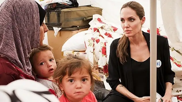 Angelina Jolie'nin Lübnan Ziyareti