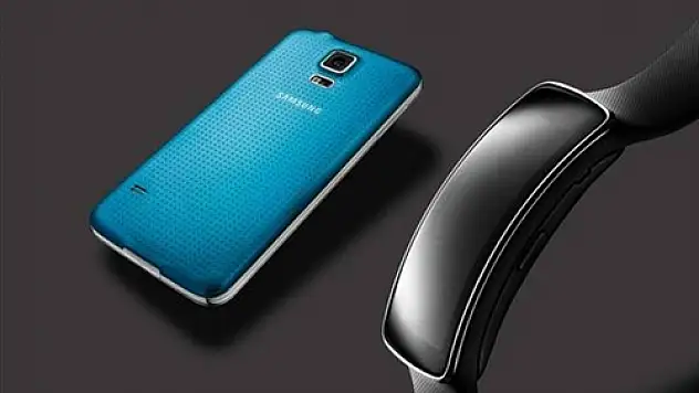 Samsung Galaxy Gear Fit Hakkında Merak Edilenler
