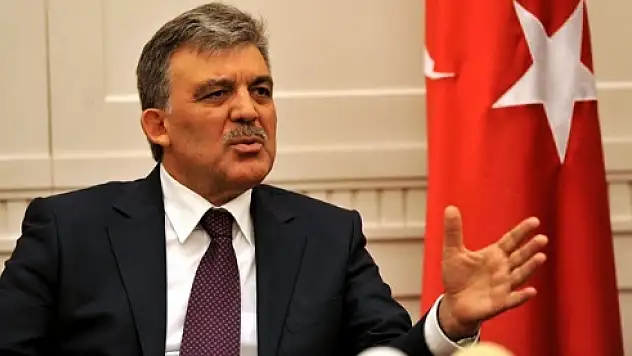 Bbc: Abdullah Gül Topu Anayasa Mahkemesi'ne Attı