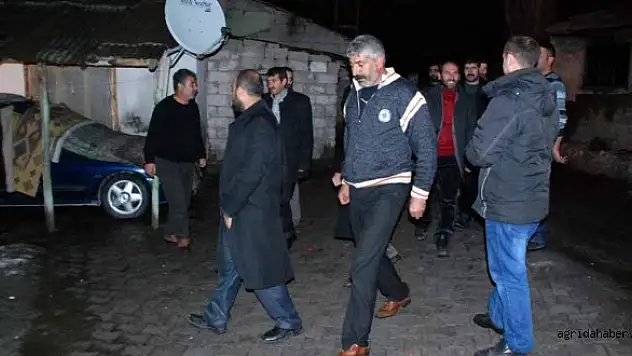 Burhan Aslan evi yanan aileyi ziyaret etti
