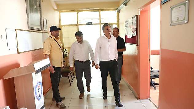 Ağrı Milli Eğitim Müdürü Çakan, yeni eğitim öğretim yılı hazırlıklarını hafta sonunda da sürdürdü