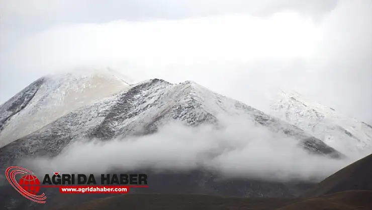 Ağrı Köse Dağ'a Yılın İlk Karı yağdı
