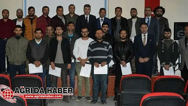 Doğubayazıt'ta ikinci kazıcı-yükleyici operatörlüğü kursu verildi