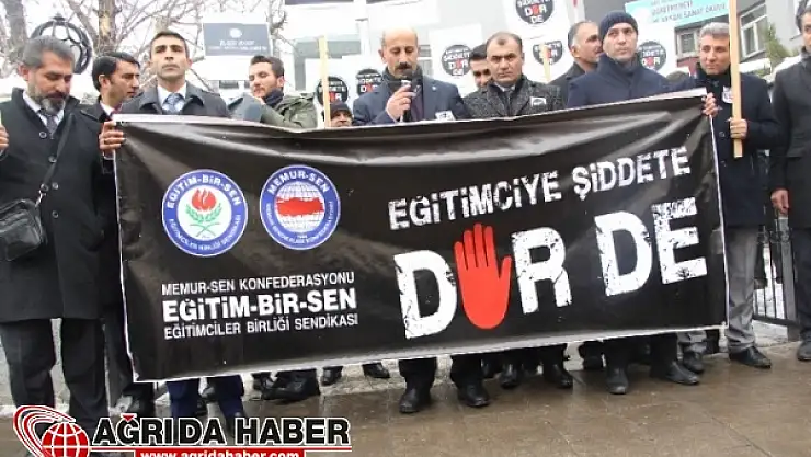 İzmir'de Vurulan Öğretmen İçin Ağrı'da Protesto Yapıldı