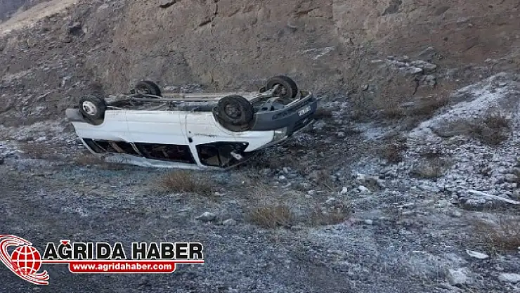 Kongreye Katılmak İçin Gelen 2 Ayrı Araç Kaza Geçirdi