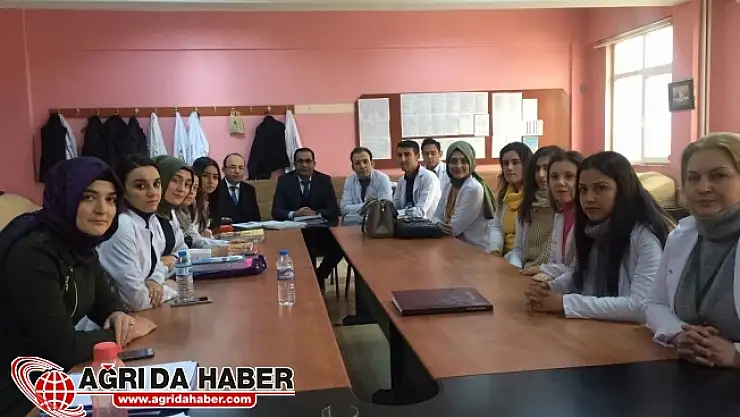 Türk Eğitim-Sen Ağrı Şubesi Öğretmenlerinden 'Şiddete Hayır!' Konulu Bilinçlendirme