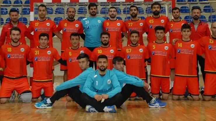 Erek Beş Yıldız Hentbol Takımı liderliğini sürdürüyor