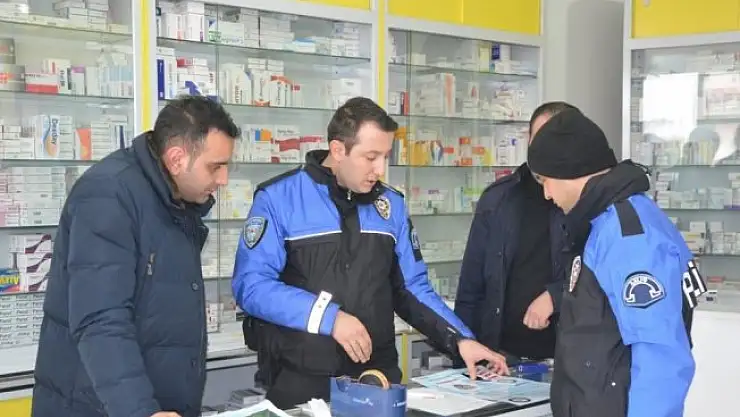 Polisten esnafa broşürlü bilgilendirme