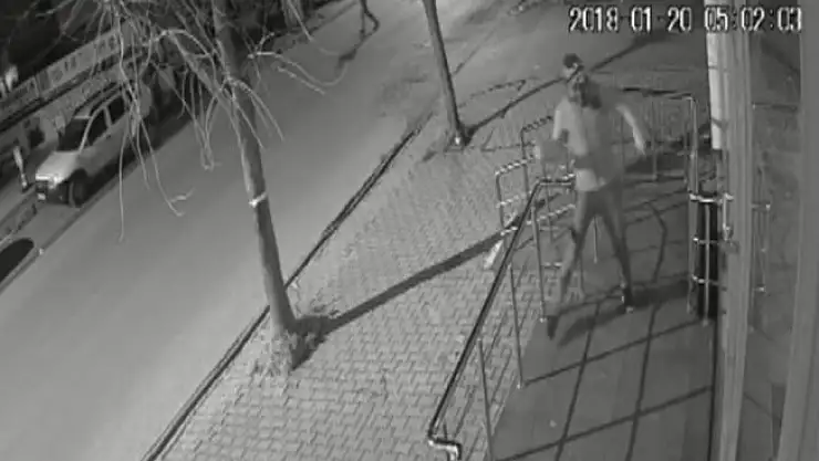 100 bin lira çalan hırsızlar güvenlik kamerasında