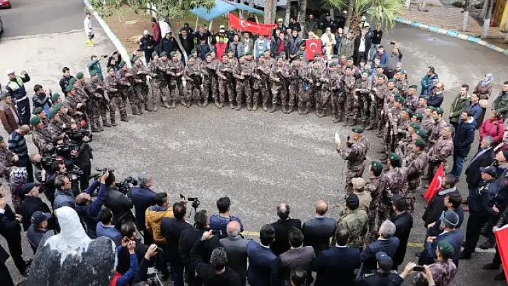 22 özel harekatçı dualarla sınır hattına uğurlandı