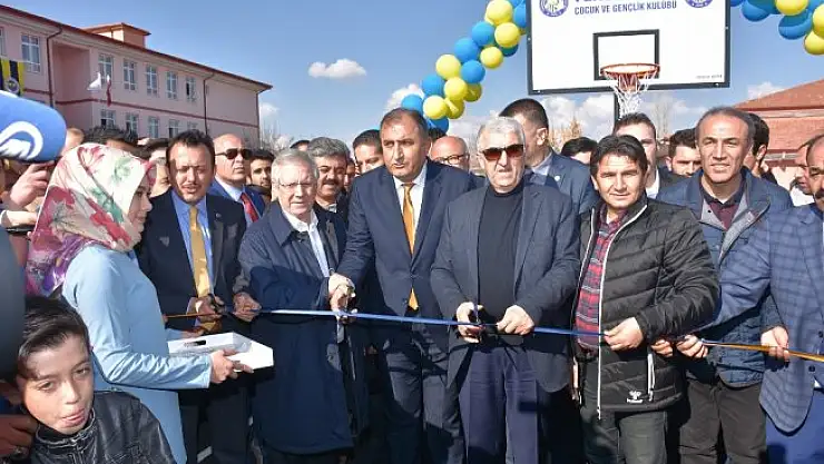 Aziz Yıldırım, Aksaray'da pota ve dernek açılışı yaptı