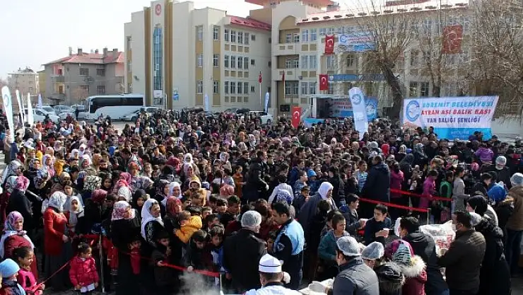 Edremit'te '2. Geleneksel Ayran Aşı Balık Başı' festivali