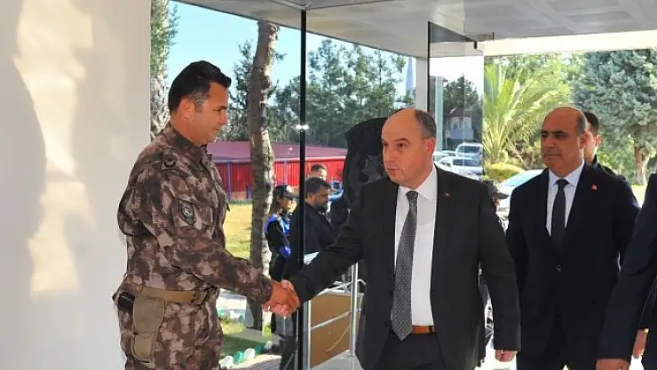 Jandarma Özel Harekat, operasyon bölgesine törenle uğurlandı