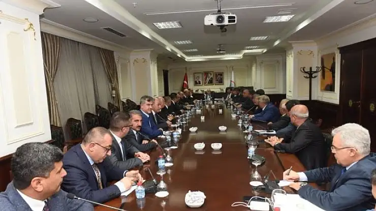 Malazgirt Ziraat Odası Başkanı Kılıç, Bakan Fakıbaba'yla görüştü