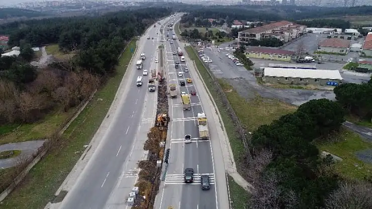 (Özel Haber) Hafriyat kamyonlarının yaşattığı tehlikeli anlar havadan görüntülendi