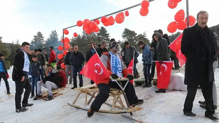 Şenkaya'da 'Şen-Kay Hızek Festivali' renkli görüntülere sahne oldu