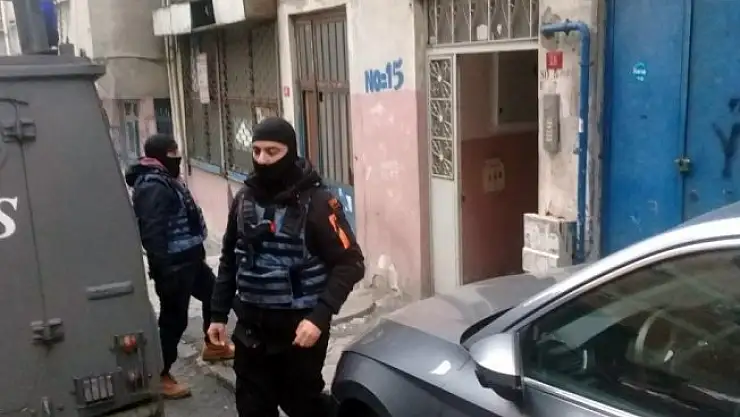 Sobasını yakmak için kömürlüğe inen kadın el bombası buldu