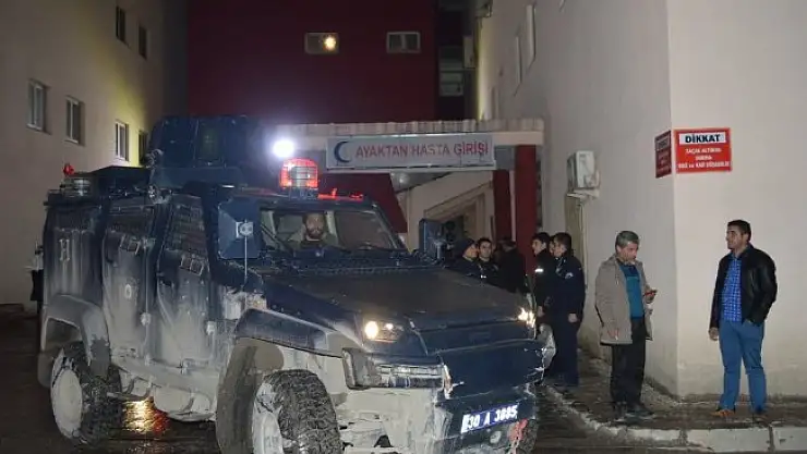 Televizyon antenini tamir ederken 5 katlı binanın çatısından düştüler