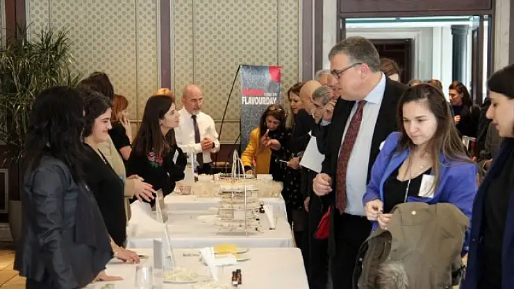 Türkiye, tatlıda çikolata ve vanilyadan, tuzluda ise peynir ve baharattan vazgeçemiyor